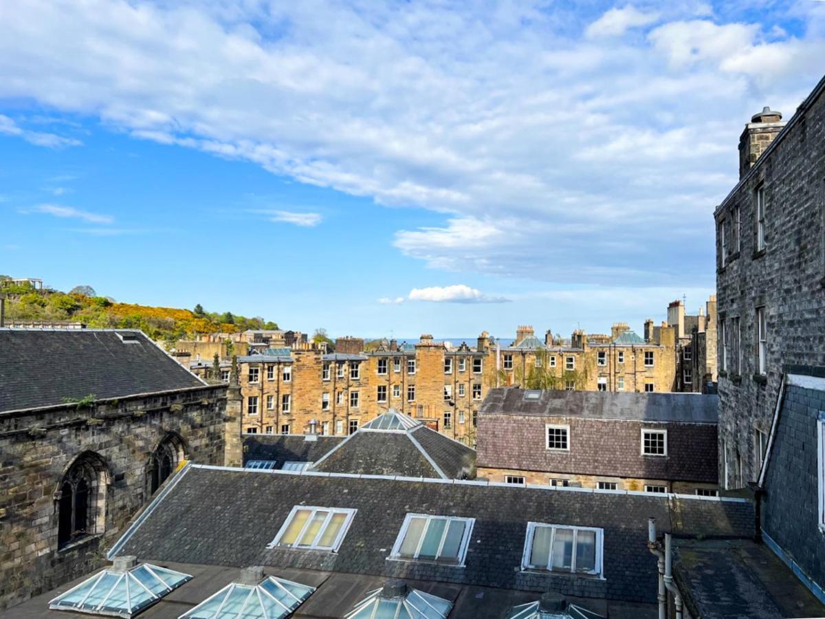 Апартаменти Lively & Energetic 2Br On The Royal Mile Единбург Екстер'єр фото